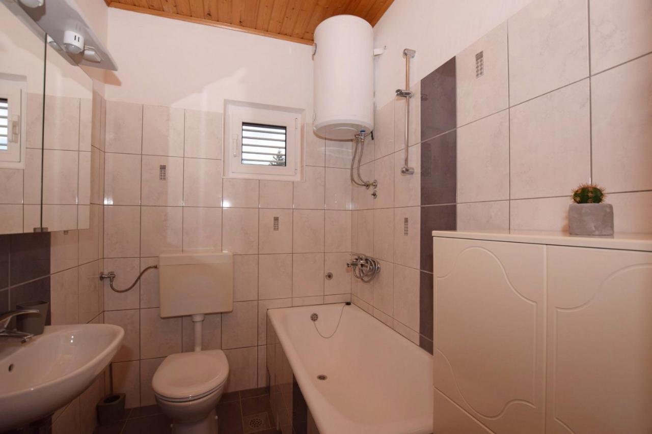 Apartments Andrija 피로바츠 외부 사진