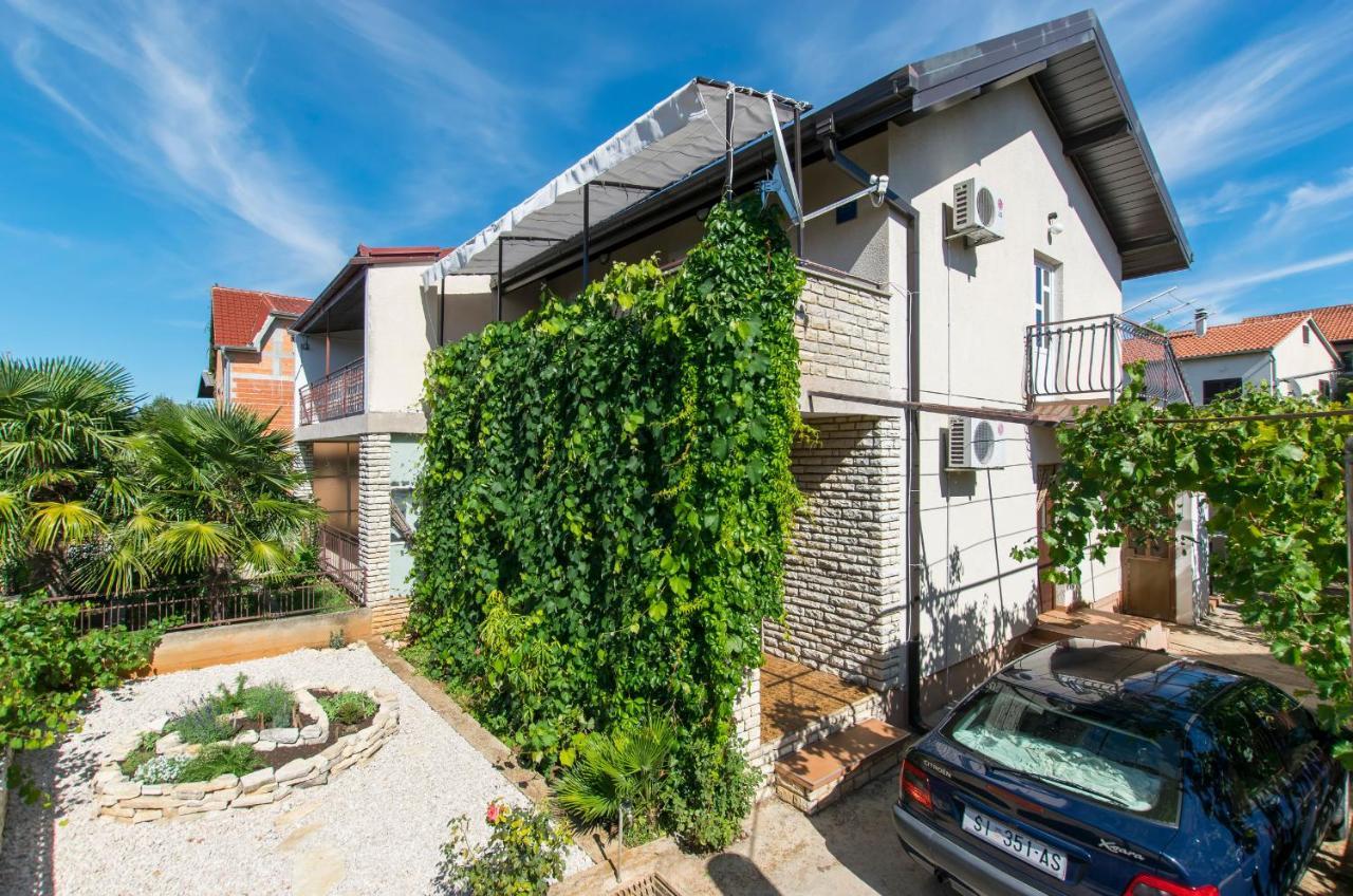 Apartments Andrija 피로바츠 외부 사진