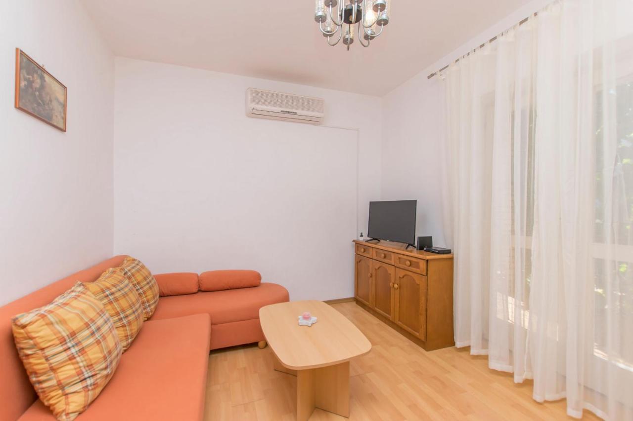 Apartments Andrija 피로바츠 외부 사진